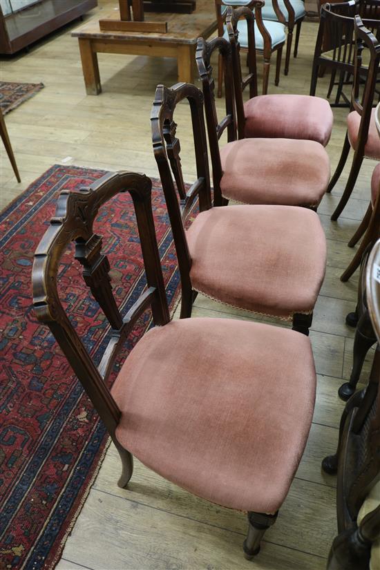 A set of 6 Victorian walnut dining chairs